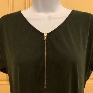 Classy Black short sleeve blouse with gold zipper